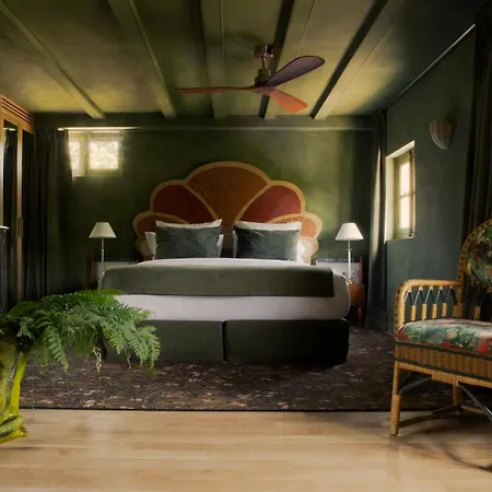 La Folie Alojamento de Acomodação e Pequeno-almoço