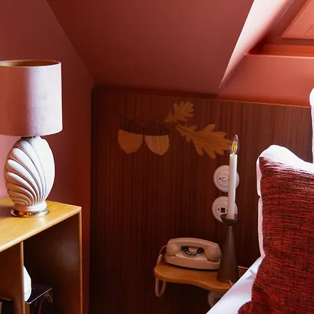 Alojamento de Acomodação e Pequeno-almoço La Folie 4*