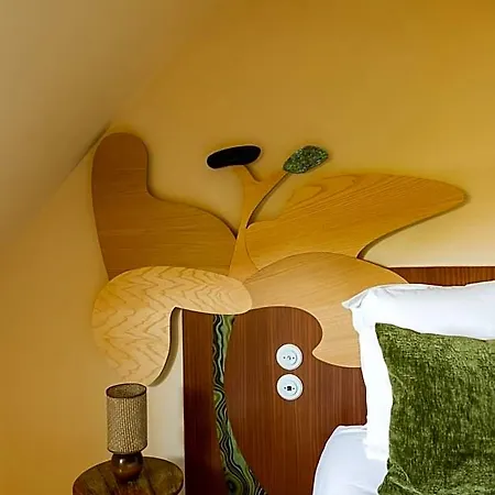 La Folie Bed & Breakfast